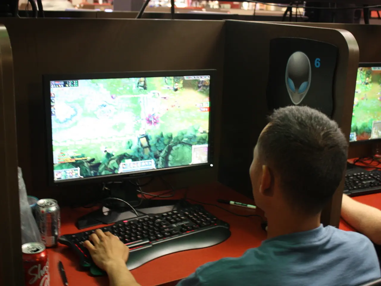 Enthusiastic Portal players, supportive of Valve, are aiming to surpass the simultaneous player...