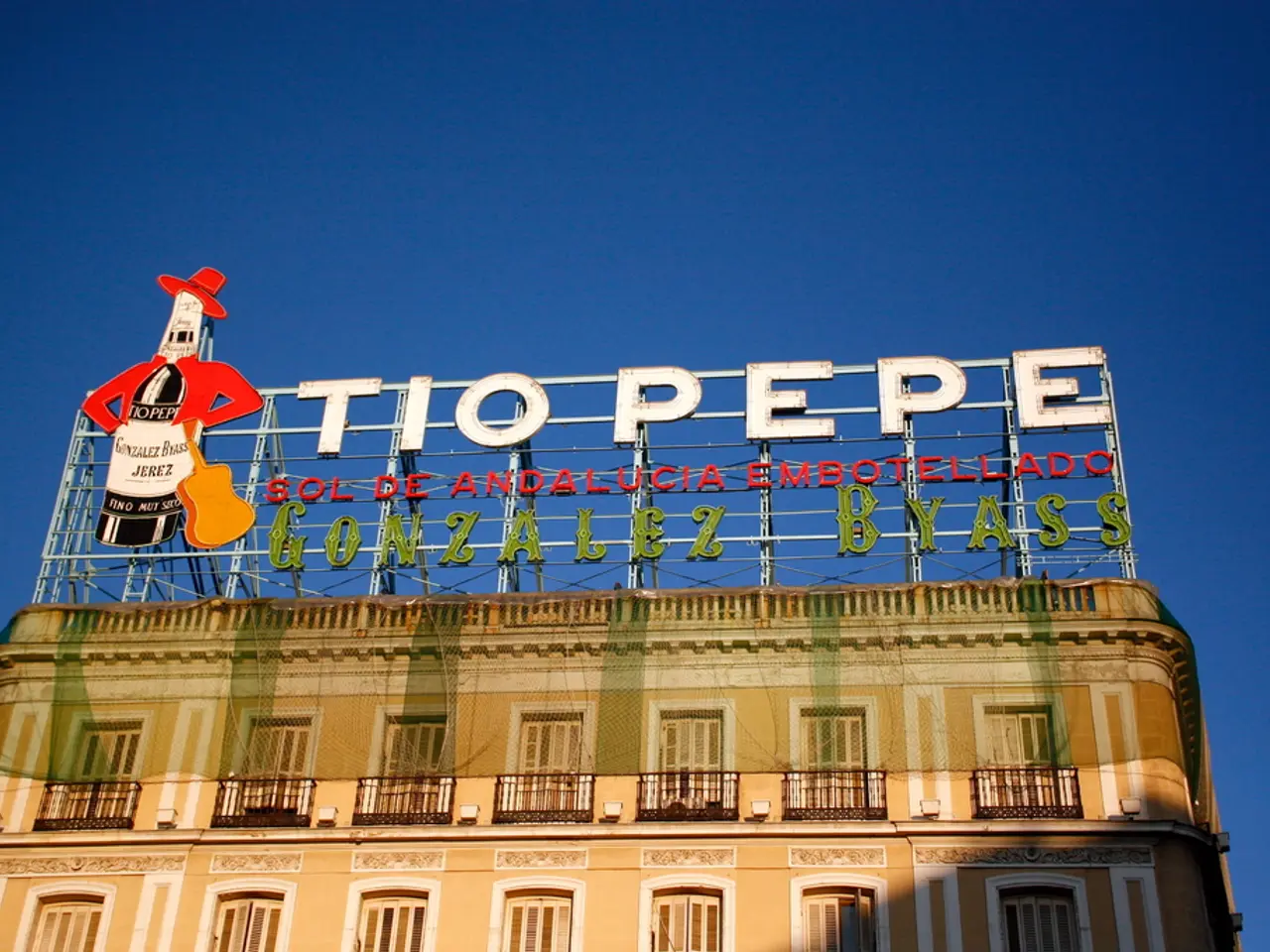 EigenLayer's Total Value Locked surges to $15 billion upon its debut on Ethereum's main network