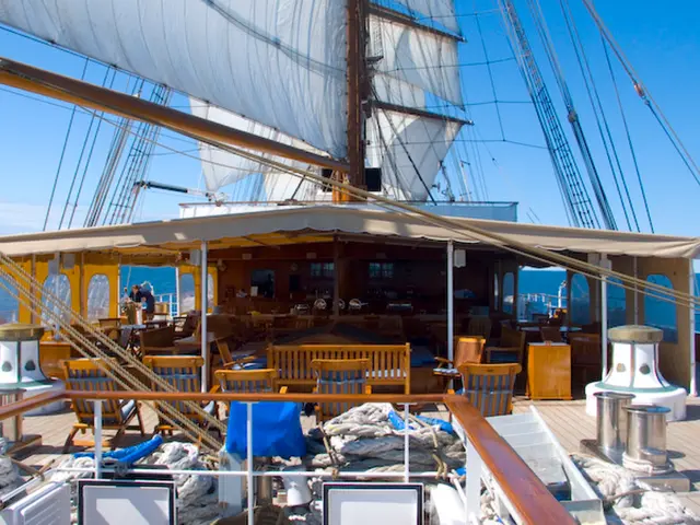 Package Handover: Examining the Final Shipping Agent