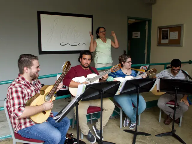 Guide for Course Designers Navigating Investment and Commerce in Education Sector