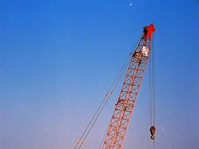 Giant Crane SGC-250, Boasting World's Greatest Lifting Capacity, Now Operational at Hinkley Point...