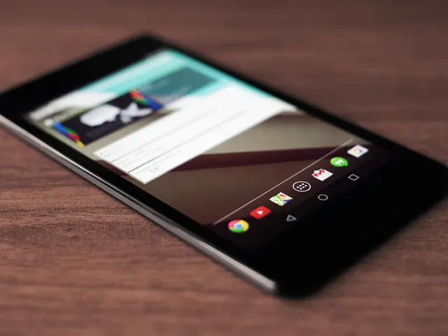 TECNO Reveals a New Phantom Ultimate G Fold Tri-Folding Device in Anticipation of Samsung's...