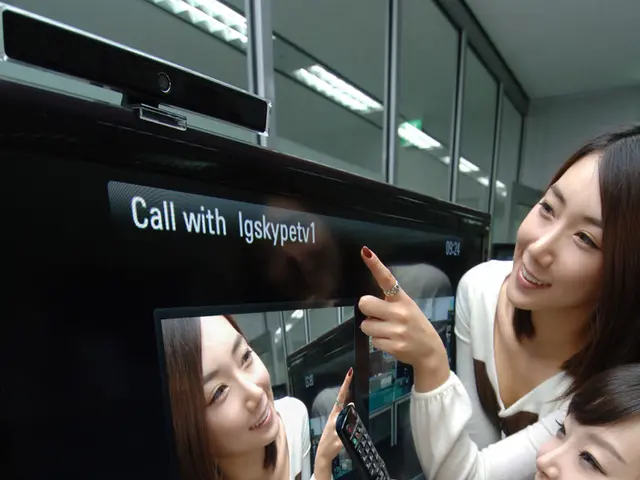 TVconnoisseur laments the absence of a specific button on remote controls