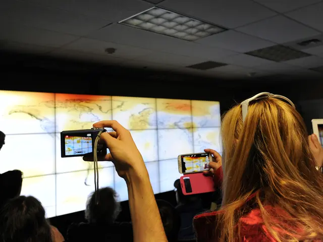 Tactics and Presentations for On-site Business Signage